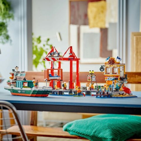 LEGO® City Yük Gemili Liman Oyuncağı 60422