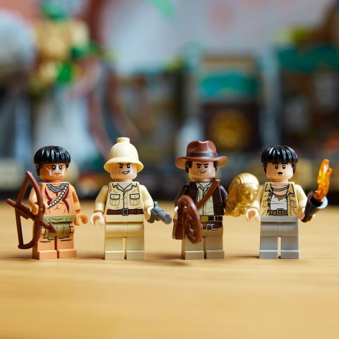 LEGO® Indiana Jones™ Altın İdol’ün Tapınağı 77015