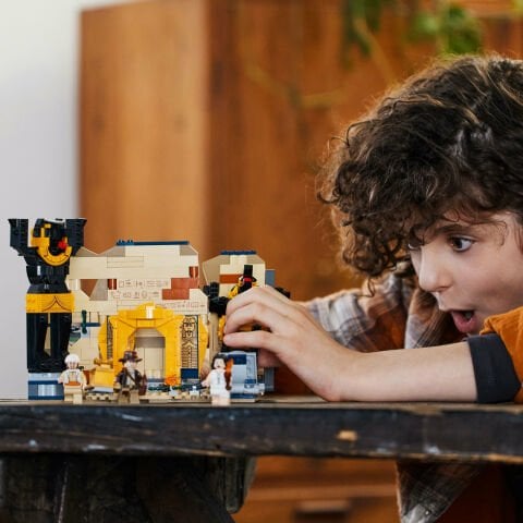 LEGO® Indiana Jones™ Kayıp Mezardan Kaçış 77013