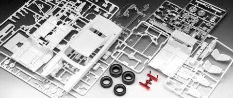 Revell Model Set Fast and Furious Dominics 70 Dodge