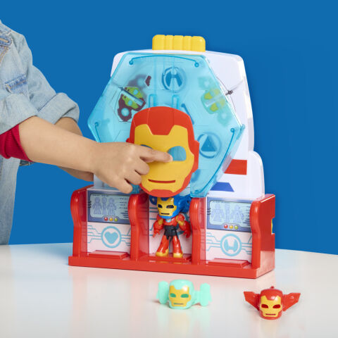 Iron Man and his Awesome Friends Hall of Armor Oyun Seti
