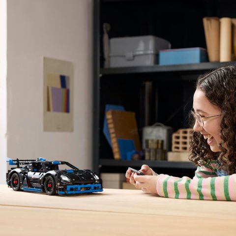 LEGO® Technic Porsche GT4 e-Performance Yarış Arabası Oyuncağı 42176