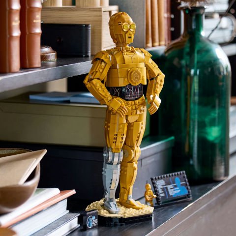 LEGO® Star Wars™ C-3PO™ İnşa Edilebilen Droid Figürü 75398