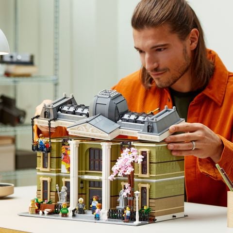 LEGO® Icons Doğa Tarihi Müzesi 10326 -Yetişkinler için Koleksiyonluk ve Sergilenebilir Yaratıcı Model Yapım Seti