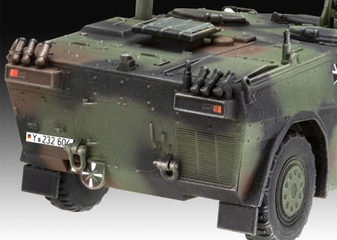 Revell Spähwagen Fennek