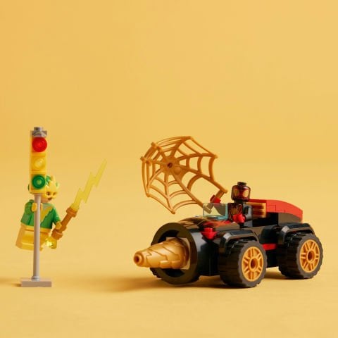 LEGO® 4+ Döner Burgulu Araç 10 Örümcek Adam Arabası, Miles Morales ve Electro Minifigürleri İçeren Yaratıcı Oyuncak Yapım Seti 10792  (58 Parça)