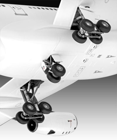 Revell Airbus A340-300 Lufthansa New Livery
