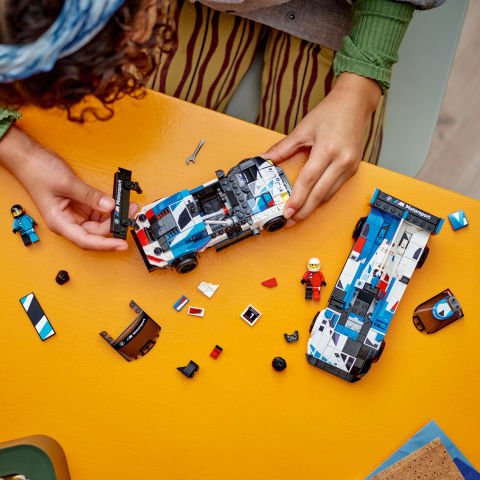 LEGO® Speed Champions BMW M4 GT3 ve BMW M Hybrid V8 Yarış Arabaları 76922 - Koleksiyonluk ve Sergilenebilir Yaratıcı Oyuncak Model Yapım Seti