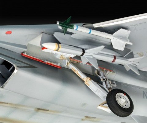 Revell Maverick's F-14A Tomcat ''Top Gun''