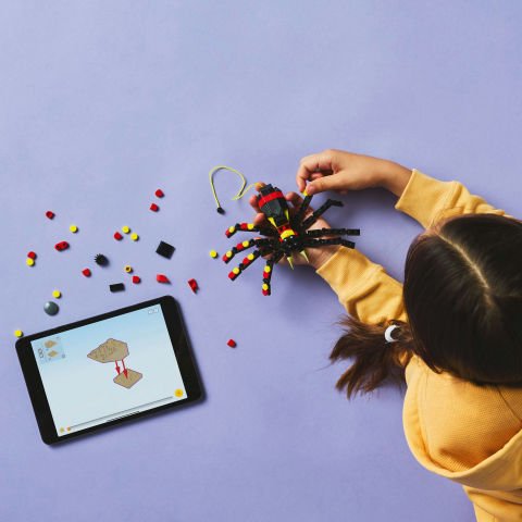 LEGO® Creator 3'ü 1 Arada Vahşi Hayvanlar: Şaşırtıcı Örümcek Oyun Seti 31159