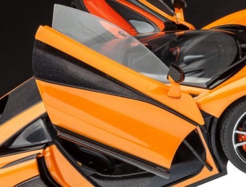 Revell McLaren 570S