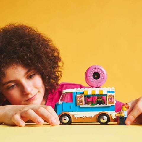 LEGO® City Donut Kamyonu 5 Yaş ve Üzeri Çocuklar için Seyyar Satıcı Oyuncağı 60452