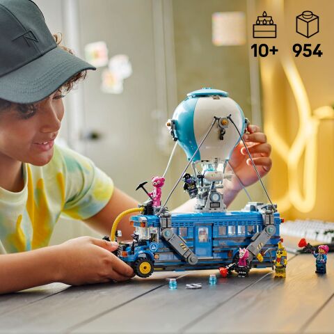 LEGO® Fortnite® Savaş Otobüsü 77073