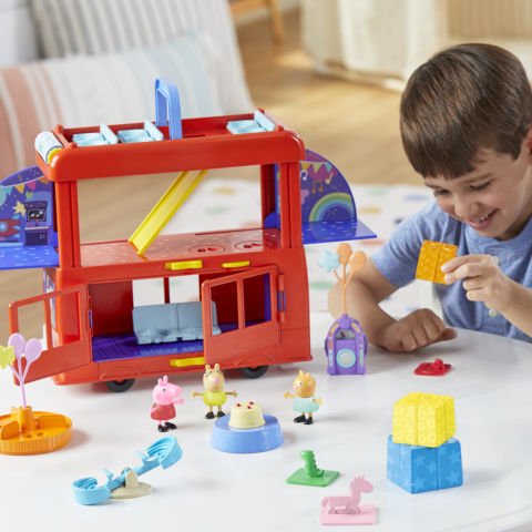 Peppa Pig İkisi Bir P Otobüsü