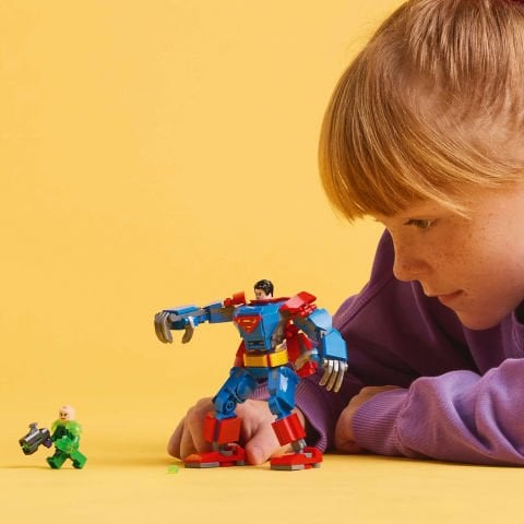 LEGO® DC Superman™ Robotu, Lex Luthor™’a Karşı Süper Kahraman Oyuncak Figürü 76302
