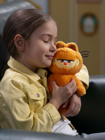 Garfield Peluş