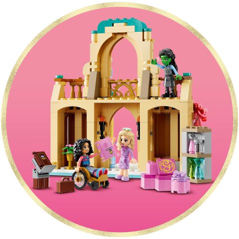 LEGO® Wicked Glinda, Elphaba ve Nessarose, Shiz Üniversitesi’nde Yapım Seti 75681