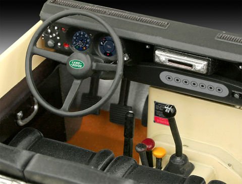 Revell Model Set Land Rover Series III LWB