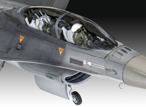 Revell F-16D Tigermeet 2014 192.Filo