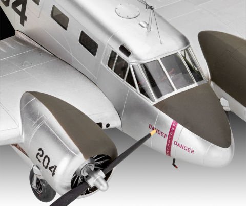 Revell Beechcraft Model 18