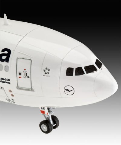Revell Airbus A330-300 Lufthansa New Livery