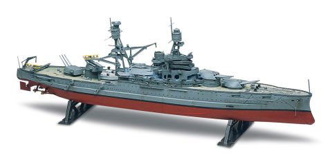 Revell USS Arizona Battleship