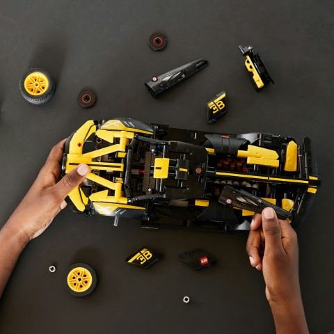 LEGO® Technic Bugatti Bolide 42151 Oyuncak Yapım Seti