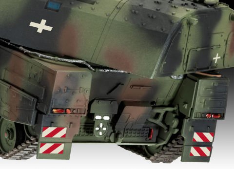 Revell Panzerhaubitze 2000
