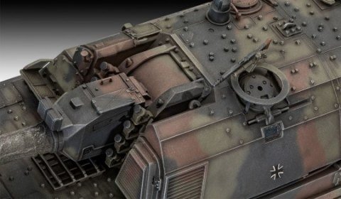 Revell Panzerhaubitze 2000