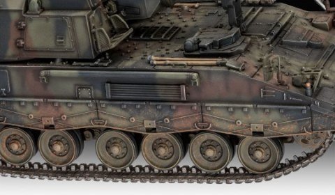 Revell Panzerhaubitze 2000