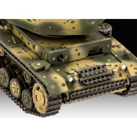 Revell Flakpanzer III''Ostwind'' (3,7 cm Flak 43)
