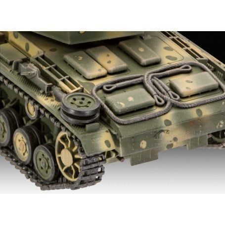 Revell Flakpanzer III''Ostwind'' (3,7 cm Flak 43)