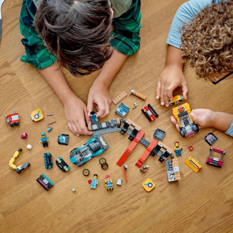 LEGO® City Araç Modifiye Atölyesi 60389 Oyuncak Yapım Seti (507 Parça)