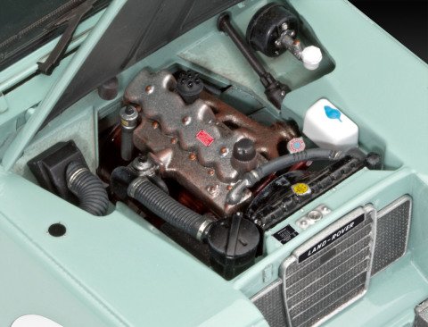 Revell Land Rover Series III LWB statio