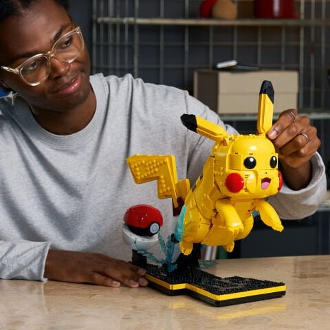 LEGO® Pokémon™ Pikachu ve Poké Topu 72152