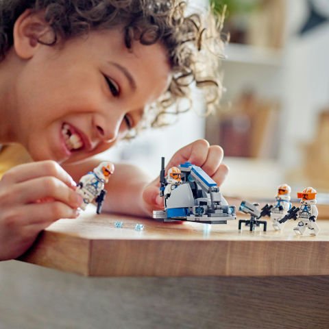 LEGO® Star Wars™ 332. Ahsoka’nın Klon Trooper™’ı Savaş Paketi 75359